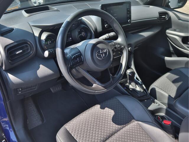 Toyota YARIS 1.5 Hybrid Executive Launch Edition | Bi-Tone | Head-up Display | Navigatie | Camera | 17" LMV |
