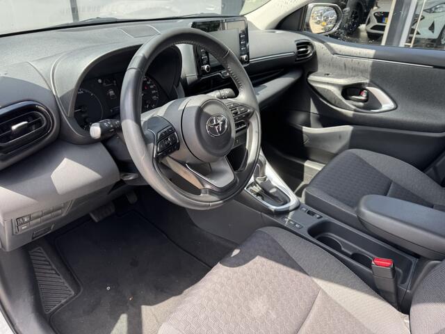 Toyota YARIS 1.5 Hyb. Active