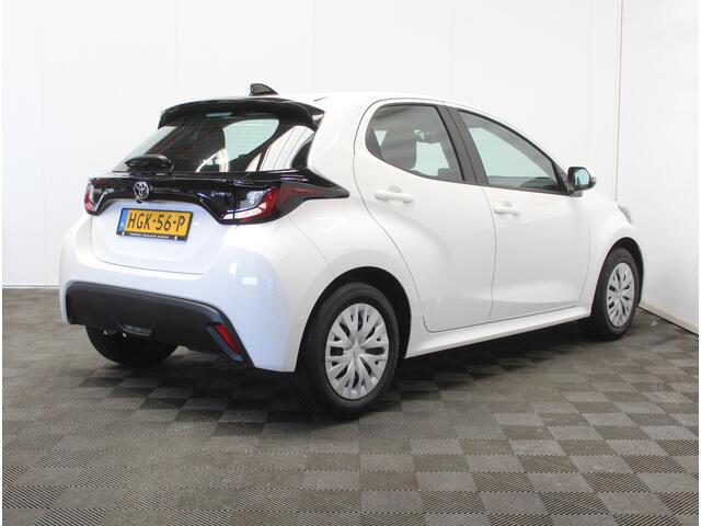 Toyota YARIS 1.5 Hybrid 115 Comfort CLIMATE | CAMERA | ADAPCRUISE | CARPLAY | DAB | LED