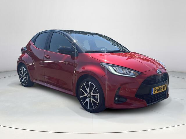 Toyota YARIS 1.5 Hybrid Executive | 17 inch LM-velgen | Carplay | Stoelverwarming | Bi-tone exterieur |