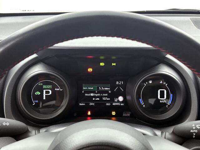 Toyota YARIS 1.5 Hybrid GR Sport | Head-Up Display | Dodehoek detectie | Stoel+stuurverwarming | Apple CarPlay/Android Auto | Cruise Control Adaptive |