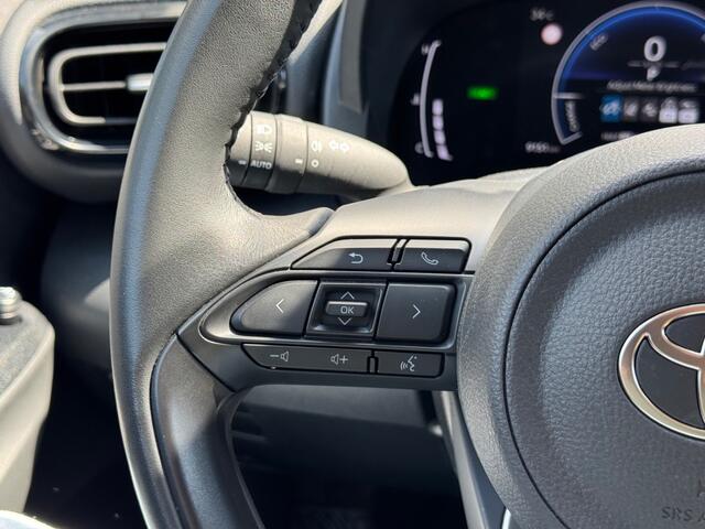 Toyota YARIS 1.5 Hybrid Dynamic - Navi - camera