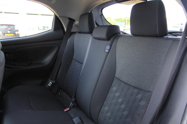 Toyota YARIS 1.5 Hybrid 115 Dynamic | Rijklaar | Stoel/Stuur-verw. | Dodehoekdetectie | PDC | LMV | Adap. Cruise | Clima