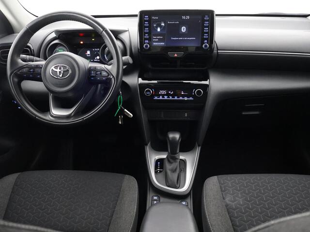 Toyota YARIS Cross 1.5 HYBRIDE BUSINESS AUTOMAAT GARANTIE 3-2034 LM VELGEN. CARPLAY NAVI.ADAPTIEVE CRUISE CONTROLL