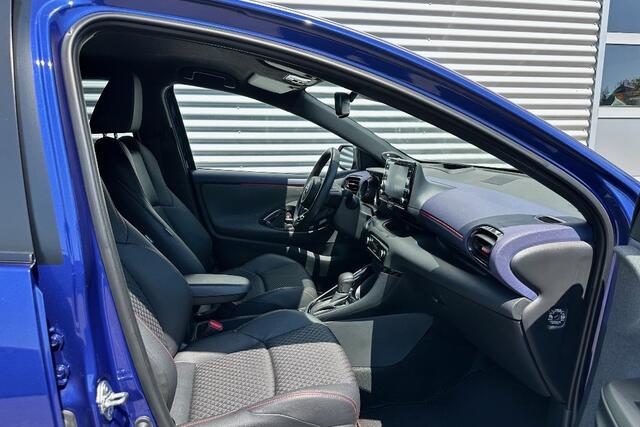 Toyota YARIS 1.5 Hybrid Executive Tokyo Pop-out