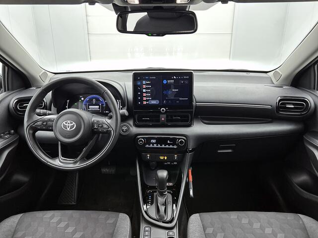 Toyota YARIS 1.5 Hybrid 115 Dynamic Comfort Pack | BTW voertuig | Dodehoek detectie | Stuur+stoelverwarming | Parkeersensoren voor+achter | Apple CarPlay/Android auto | Cruise Control Adaptive | Climate Control |