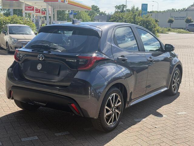 Toyota YARIS 1.5 Hybrid Dynamic AUTOMAAT | LANE ASSISTENTIE | LED KOPLAMPEN | ACHTERUIT RIJ CAMERA| DAB | KEYLESS ENTRY/GO| NAVIGATIE | APPLE CAR/ANDROID| NAVIGATIE |