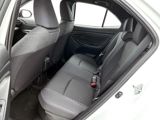 Toyota YARIS Cross 1.5 Hybrid Dynamic | Navigatie | Elektrisch inklapbare buitenspiegels |