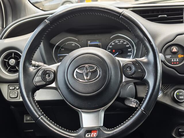 Toyota YARIS 1.5 Hybrid GR-Sport | Navi | Stoelverwarming | Keyless Entry