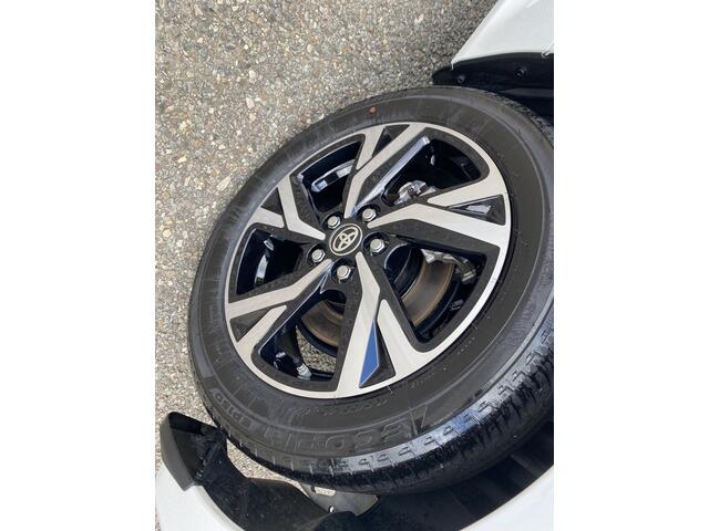 Toyota YARIS 1.5 Hybrid 115 Business Plus