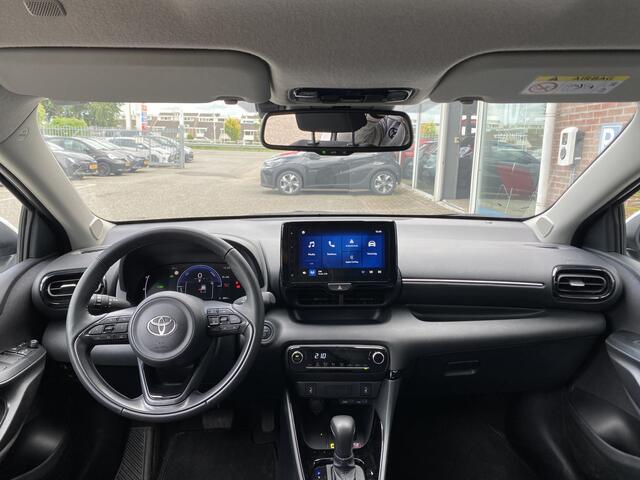 Toyota YARIS 1.5 Hybrid 115 Business Plus