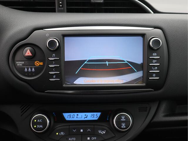 Toyota YARIS 1.5 VVT-i Design/ lage km/ zeer mooi!