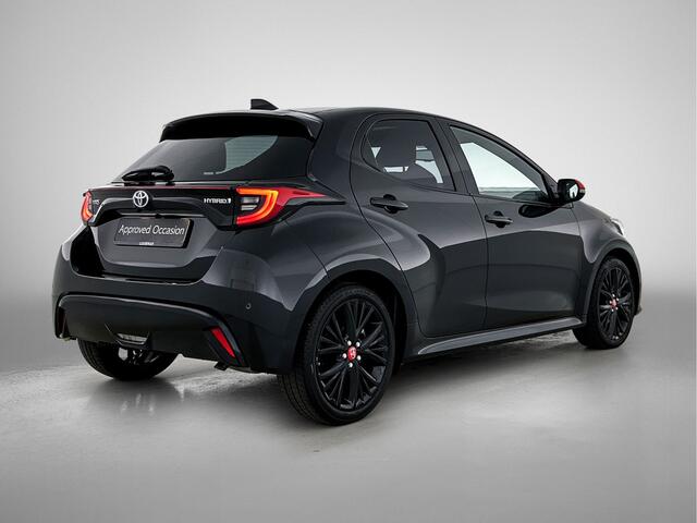 Toyota YARIS 1.5 Hybrid Tokyo Spirit Premium Pack | Panoramadak | JBL | Head-Up Display | dodehoek detectie | Stoel+stuurverwarming | Parkeersensoren voor+achter | Navigatie | Apple CarPlay/Android Auto |
