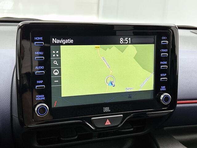 Toyota YARIS 1.5 Hybrid Tokyo Spirit Premium Pack | Panoramadak | JBL | Head-Up Display | dodehoek detectie | Stoel+stuurverwarming | Parkeersensoren voor+achter | Navigatie | Apple CarPlay/Android Auto |