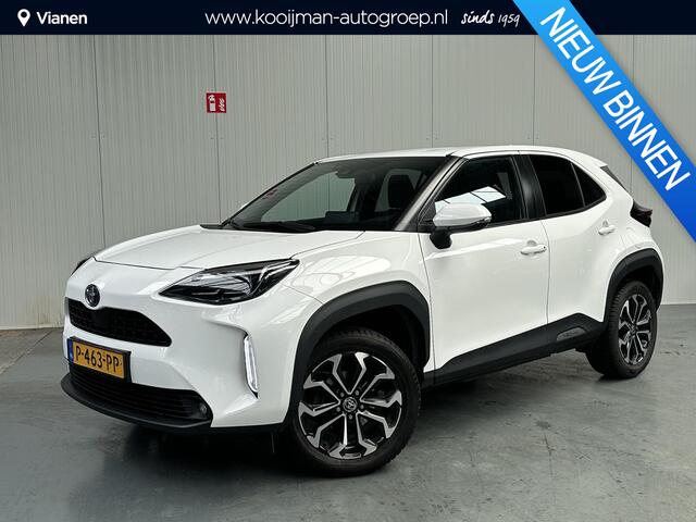Toyota YARIS Cross 1.5 Hybrid Business Plus met trekhaak, hoge instap