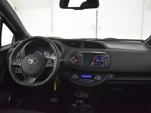 Toyota YARIS 1.5 VVT-i Executive | Camera | Navigatie | Halfleer