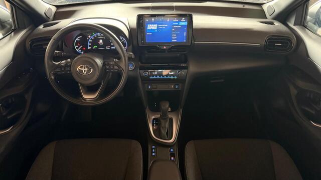 Toyota YARIS Cross 1.5 Hybrid Dynamic Navi / ACC / Camera / Winterpakket / ALLSEASON