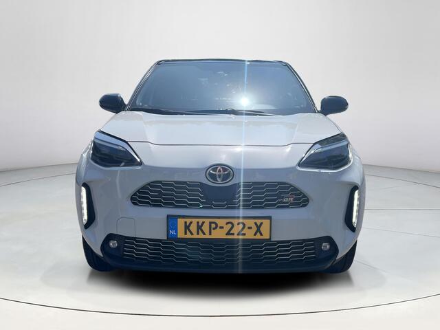 Toyota YARIS Cross 1.5 Hybrid GR Sport | Head up display | Navigatie | Stoelverwarming | Parkeersensoren |