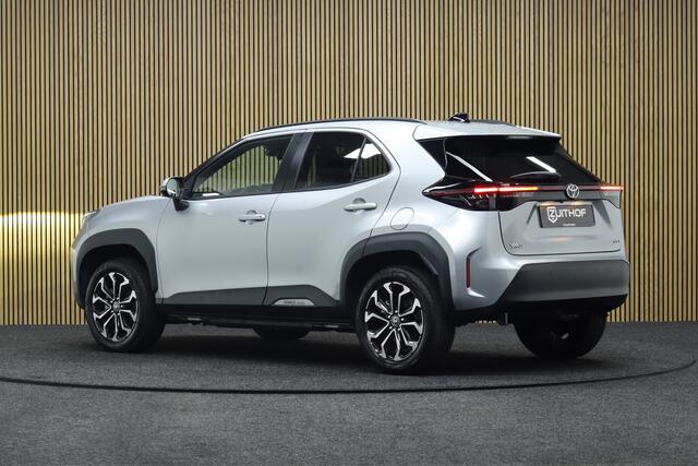 Toyota YARIS Cross 1.5 Hybrid 115 Dynamic + Comfort Pack | MY2026 | Adaptive-cruise | Camera | Clima | Apple Carplay & Android Auto | Navigatie | Keyless | Parkeerhulp | Stoel & Stuurverwarming | Dodehoekdetectie