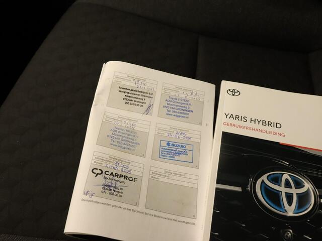 Toyota YARIS 1.5 Hybrid Dynamic - ORIGINEEL NEDERLANDSE AUTO - ACHTERUITRIJCAMERA - APPLE CARPLAY/ANDROID AUTO - ADAPTIEVE CRUISE CONTROL - KEYLESS ENTRY & START - LED KOPLAMPEN - VOLLEDIG DIGITAAL INSTRUMENTENPANEEL - RIJSTROOKSENSOR - VERKEERSBORDDETECTIE