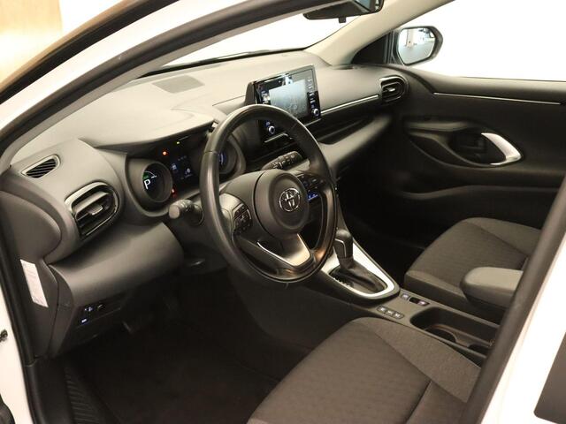 Toyota YARIS 1.5 Hybrid Dynamic - ORIGINEEL NEDERLANDSE AUTO - ACHTERUITRIJCAMERA - APPLE CARPLAY/ANDROID AUTO - ADAPTIEVE CRUISE CONTROL - KEYLESS ENTRY & START - LED KOPLAMPEN - VOLLEDIG DIGITAAL INSTRUMENTENPANEEL - RIJSTROOKSENSOR - VERKEERSBORDDETECTIE
