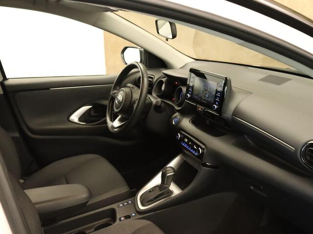 Toyota YARIS 1.5 Hybrid Dynamic - ORIGINEEL NEDERLANDSE AUTO - ACHTERUITRIJCAMERA - APPLE CARPLAY/ANDROID AUTO - ADAPTIEVE CRUISE CONTROL - KEYLESS ENTRY & START - LED KOPLAMPEN - VOLLEDIG DIGITAAL INSTRUMENTENPANEEL - RIJSTROOKSENSOR - VERKEERSBORDDETECTIE