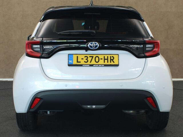 Toyota YARIS 1.5 Hybrid Dynamic - ORIGINEEL NEDERLANDSE AUTO - ACHTERUITRIJCAMERA - APPLE CARPLAY/ANDROID AUTO - ADAPTIEVE CRUISE CONTROL - KEYLESS ENTRY & START - LED KOPLAMPEN - VOLLEDIG DIGITAAL INSTRUMENTENPANEEL - RIJSTROOKSENSOR - VERKEERSBORDDETECTIE