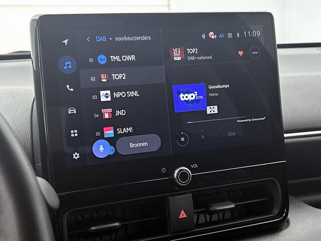 Toyota YARIS 1.5 Hybrid 115 Dynamic Comfort Pack | BTW voertuig | Dodehoek detectie | Stoel+stuurverwarming | Parkeersensoren voor+achter | Apple CarPlay/Android Auto | Cruise Control Adaptive |