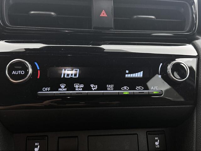 Toyota YARIS Cross 1.5 Hybrid 115 First Edition Comfort Pack | BTW voertuig | Dodehoek detectie | Stoel+stuurverwarming | Parkeersensoren voor+achter | Apple CarPlay/Android Auto | Cruise Control Adaptive |