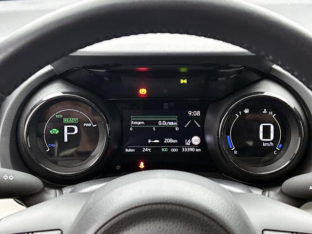 Toyota YARIS 1.5 Hybrid Style | BTW Voertuig | lichte kleur interieur | Half leder/stof | Stoelverwarming | 17" velgen | Navigatie | Apple CarPlay/Android auto | Cruise Control Adaptive | Climate Control |