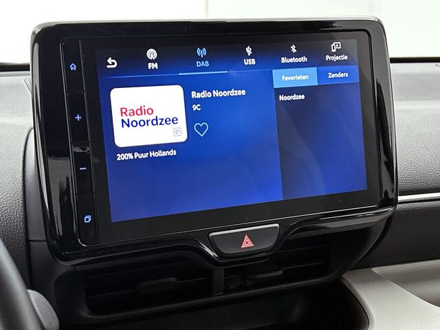 Toyota YARIS 1.5 Hybrid Style | BTW Voertuig | lichte kleur interieur | Half leder/stof | Stoelverwarming | 17" velgen | Navigatie | Apple CarPlay/Android auto | Cruise Control Adaptive | Climate Control |