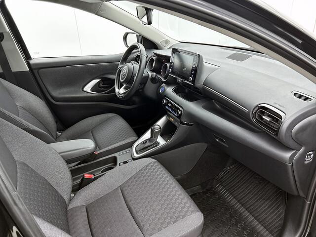 Toyota YARIS 1.5 Hybrid 115 Business Plus | BTW voertuig | Apple CarPlay/Android auto | Cruise Control Adaptive | Climate Control | Achteruitrijcamera |