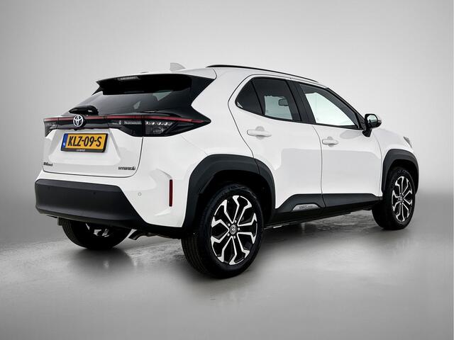 Toyota YARIS Cross 1.5 Hybrid Dynamic + | Dealer Onderhouden | Parkeersensoren Voor+achter | Stoelverwarming | Elektrisch inklapbare spiegels | Apple CarPlay/Android auto | Navigatie | Climate control | Cruise Control Adaptive |