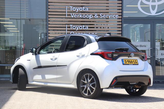 Toyota YARIS 1.5 Hybrid Launch Edition Limited, HUD, All Season banden, Trekhaak