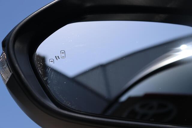Toyota YARIS 1.5 Hybrid Launch Edition Limited, HUD, All Season banden, Trekhaak