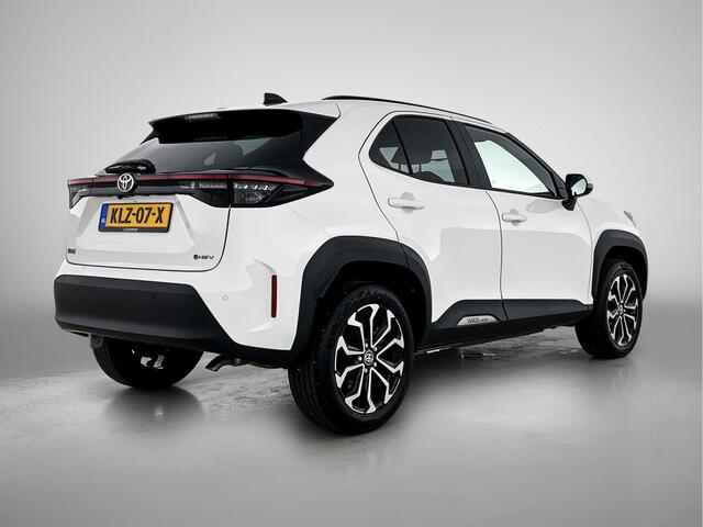 Toyota YARIS Cross 1.5 Hybrid 130 Dynamic Comfort Pack | BTW voertuig | Dodehoek detectie | Stoel+stuurverwarming | Parkeersensoren voor+achter | Apple CarPlay/Android Auto | Cruise control Adaptive |