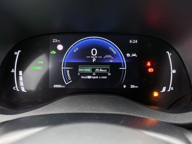 Toyota YARIS Cross 1.5 Hybrid 130 Dynamic Comfort Pack | BTW voertuig | Dodehoek detectie | Stoel+stuurverwarming | Parkeersensoren voor+achter | Apple CarPlay/Android Auto | Cruise control Adaptive |