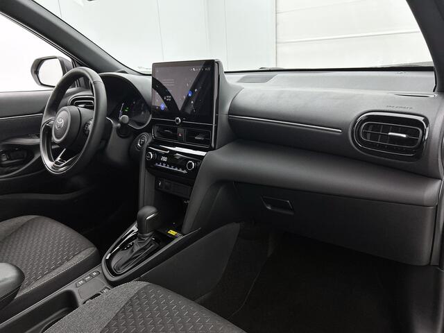 Toyota YARIS Cross 1.5 Hybrid 130 Dynamic Comfort Pack | BTW voertuig | Dodehoek detectie | Stoel+stuurverwarming | Parkeersensoren voor+achter | Apple CarPlay/Android Auto | Cruise control Adaptive |