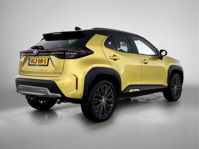 Toyota YARIS Cross 1.5 Hybrid Adventure | Head-Up Display | Dodehoek detectie | Elektrische achterklep | Stoel+Stuurverwarming | Parkeersensoren voor+achter | LED Matrix koplampen | Apple CarPlay/Android Auto |