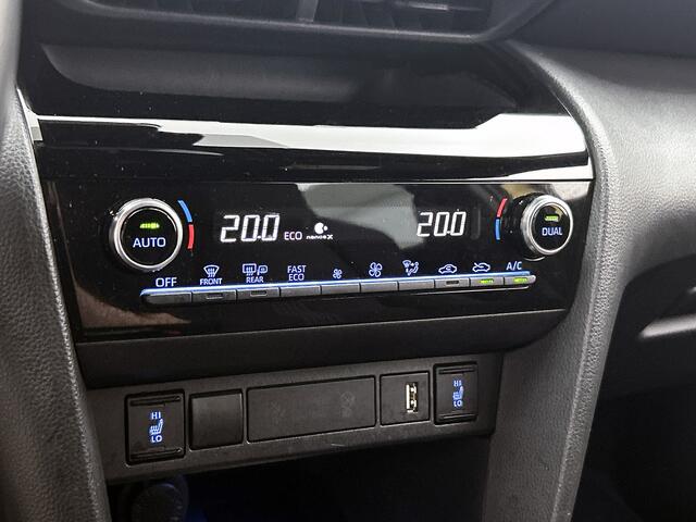 Toyota YARIS Cross 1.5 Hybrid Adventure | Head-Up Display | Dodehoek detectie | Elektrische achterklep | Stoel+Stuurverwarming | Parkeersensoren voor+achter | LED Matrix koplampen | Apple CarPlay/Android Auto |