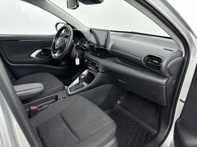 Toyota YARIS 1.5 Hybrid 115 Dynamic Limited | Stoelverwarming | Parkeersensoren | Apple Carplay-Android Auto |