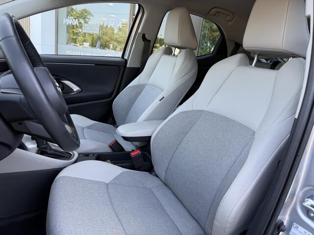 Toyota YARIS 1.5 Hybrid Executive | JBl | HUD | PDC V+A