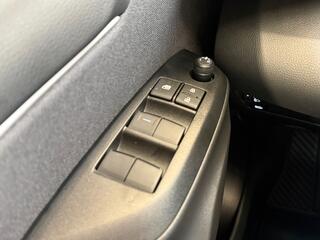 toyota-yaris-1.5-hybrid-115-dynamic
