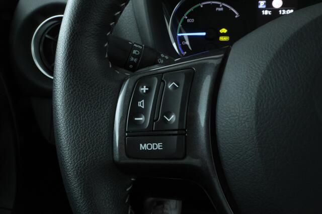 Toyota YARIS 1.5 Hybrid Executive Automaat, Navigatie, climate,
