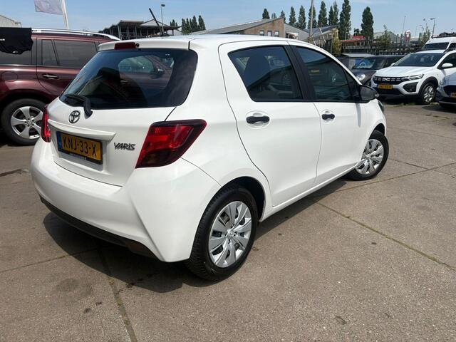 Toyota YARIS 1.0 VVT-i Now Airco, radio