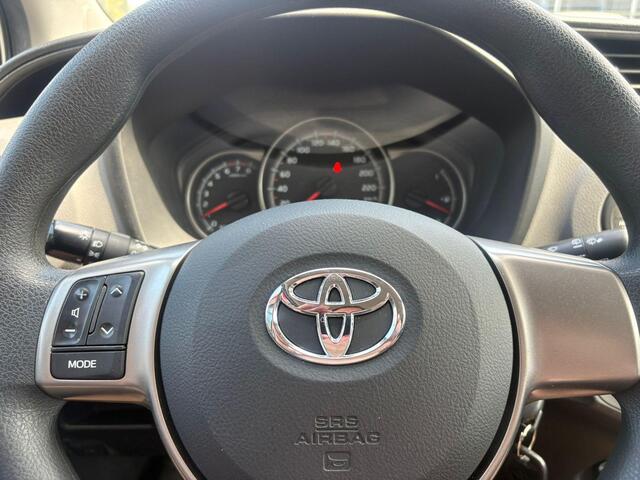 Toyota YARIS 1.0 VVT-i Now Airco, radio