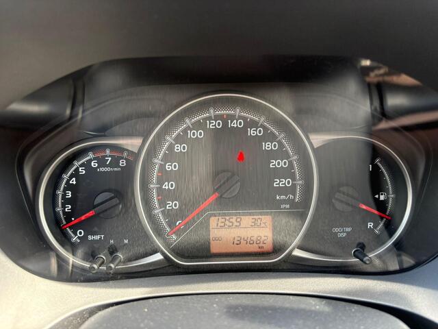 Toyota YARIS 1.0 VVT-i Now Airco, radio