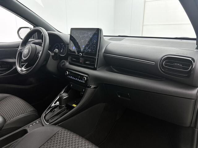 Toyota YARIS 1.5 Hybrid 130 Executive | BTW voertuig | Stoel+stuurverwarming | Dodehoek detectie | Parkeersensoren voor+achter | Apple CarPlay/Android Auto | Cruise Control Adaptive | Achteruitrijcamera |