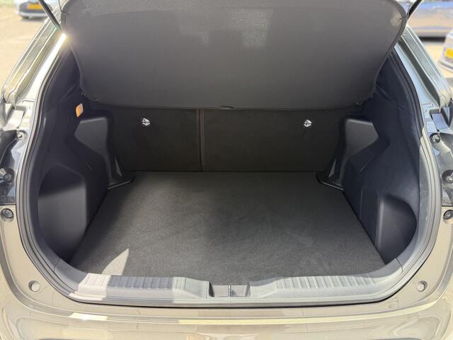 Toyota YARIS Cross 1.5 Hybrid 115 First Edition | GEEN AFLEVERKOSTEN | Navigatie, Camera, Draadloze telefoonlader