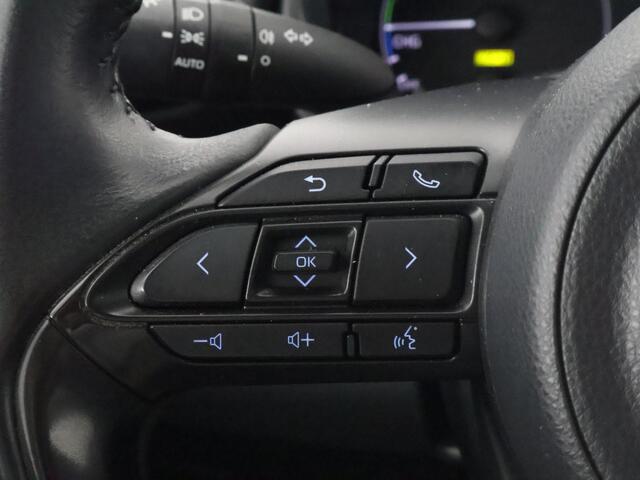 Toyota YARIS 1.5 Hybrid Active Sport | Stoelverwarming | Navigatie | Camera | Apple Carplay & AndroidAUTO |